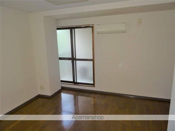 文京ハイツ403の居間