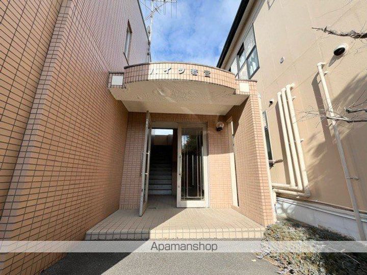 ハイツ若宮102の外観