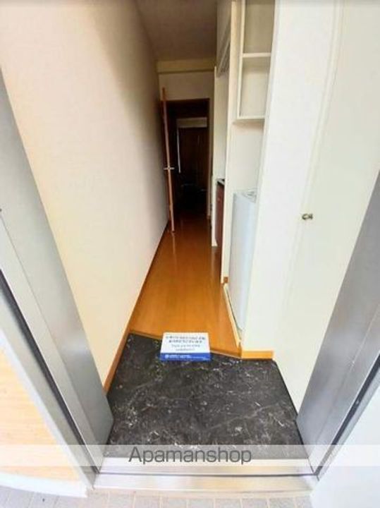 レオパレス三ッ沢上町Ⅱの玄関