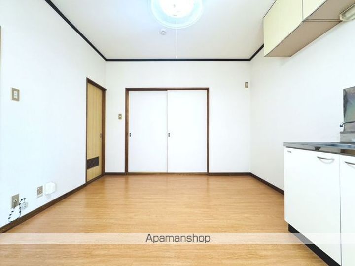 マンション田中(マンションタナカ)201の内装