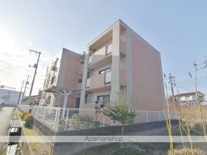 岡山県笠岡市富岡の賃貸マンションの外観