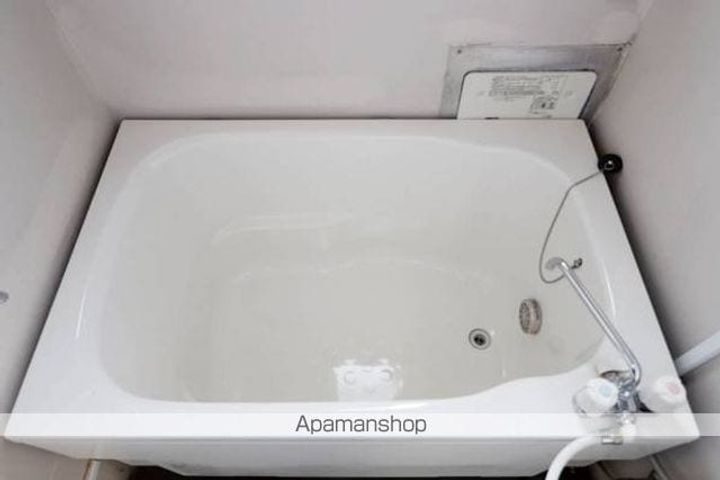 北海道苫小牧市有珠の沢町4丁目の賃貸マンションの風呂