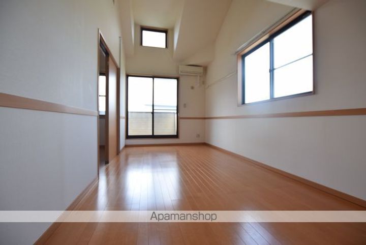 シュラーフ・エス205の内装