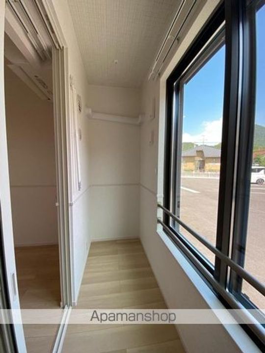 香川県高松市国分寺町新居の賃貸アパートの内装