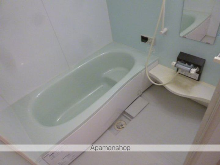 ヴァンサンカン102の風呂