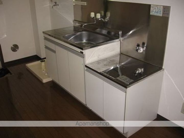 福島県郡山市鶴見坦2丁目の賃貸アパートのキッチン