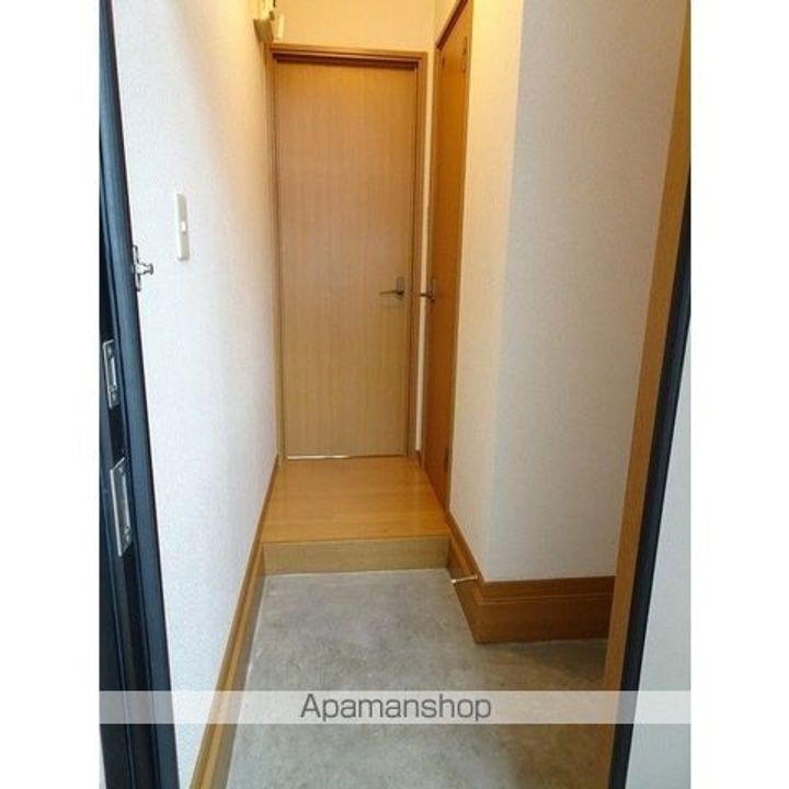 ビリオン106の玄関