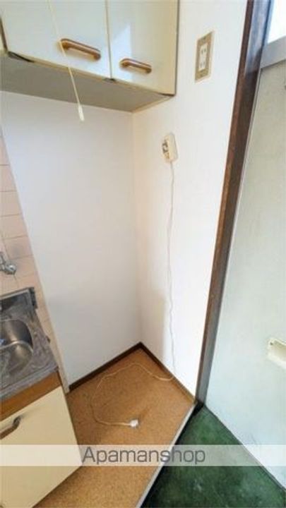 ウォールデン御門台B204の内装