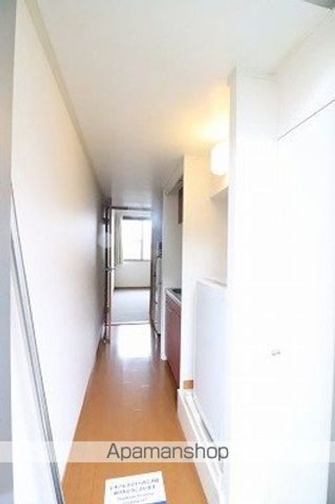 レオパレスアメニティの玄関