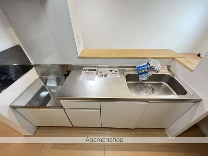 北海道亀田郡七飯町本町3丁目の賃貸アパートのキッチン