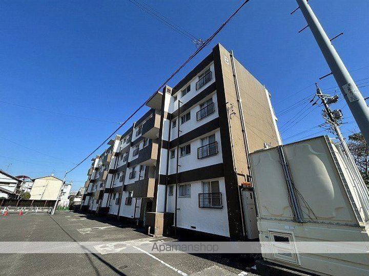 ヴィラナリー折戸B号棟103の外観