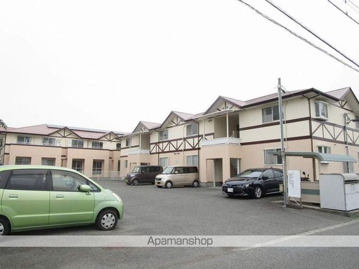 エルジェB-22の外観