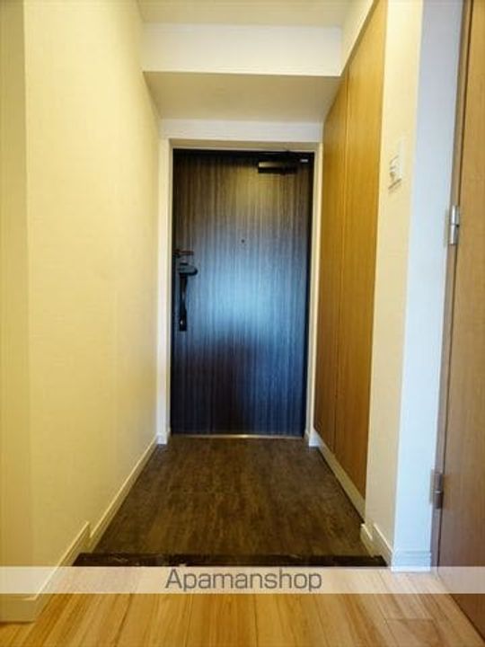 LUXENA KAMIMAEZUの玄関