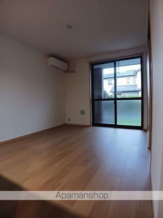 レジデンスディスコの居間