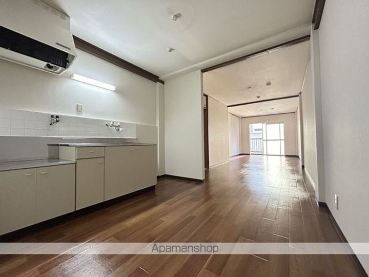 ナショナルマンション202の内装