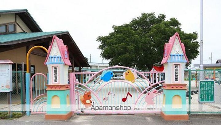 ペアグランド Bの周辺