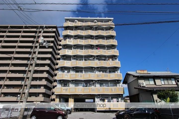 スカイプラザ新田の外観