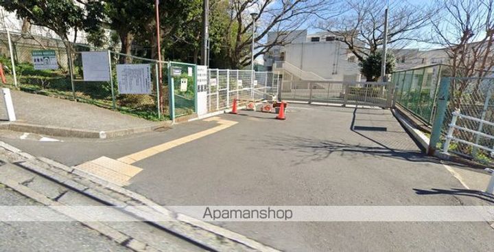 神奈川県横浜市戸塚区秋葉町の賃貸マンションの周辺