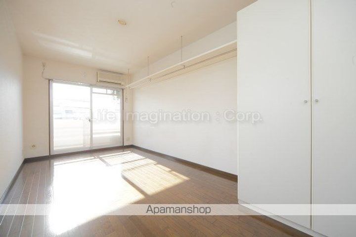 滋賀県草津市木川町の賃貸マンション1305の居間