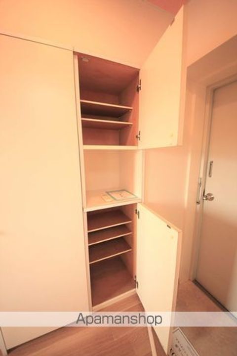 東京都八王子市北野町の賃貸マンションの内装