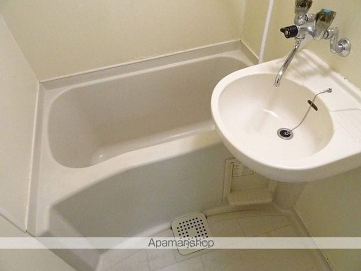 レオパレス新田西町第1の風呂