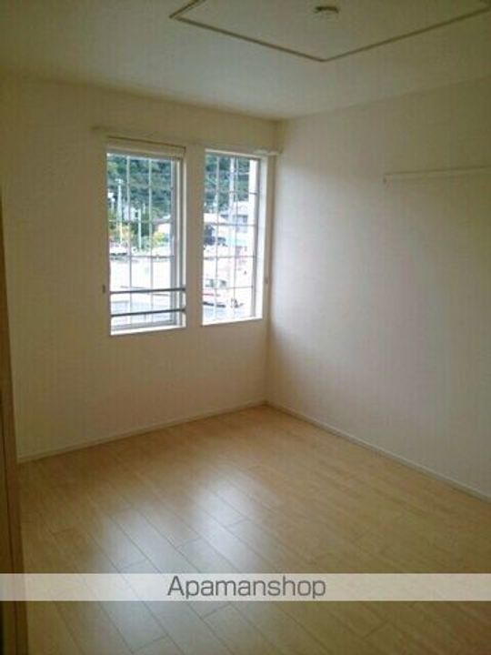 ブランド バルーン Aの居間