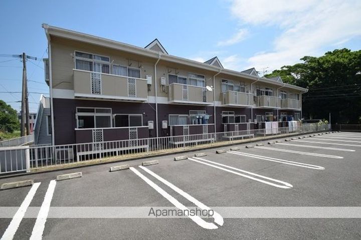 熊本県八代市田中西町の賃貸アパートの外観