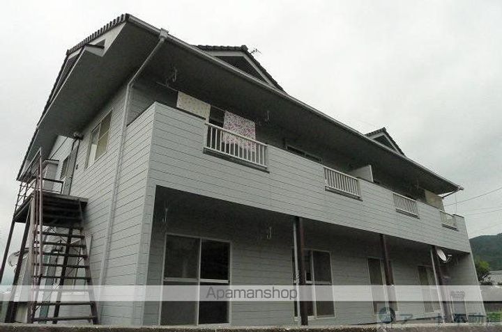 下林クローバーハイツ2階東側の外観