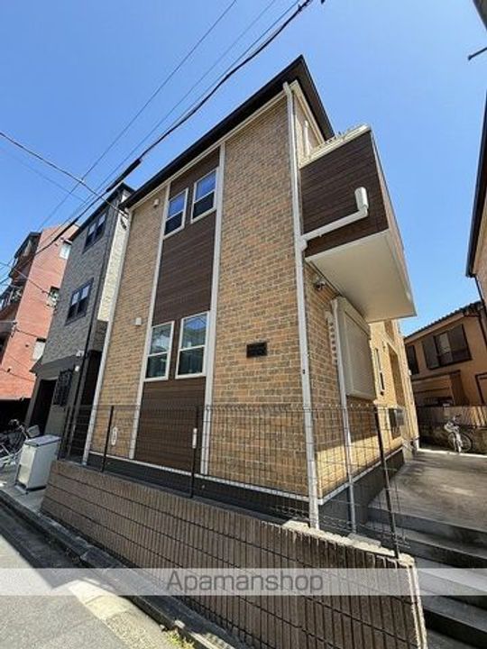 フェリスイニシオ202の外観