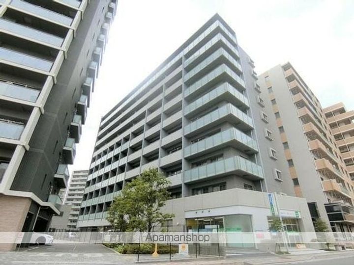 埼玉県三郷市中央1丁目の賃貸マンションの外観