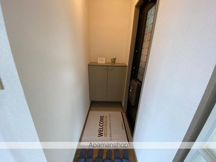 香川県高松市円座町の賃貸アパートの玄関