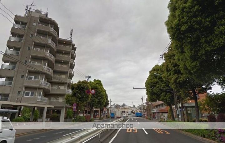 フォレストブライトの周辺