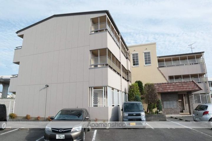 グランフルーリの外観