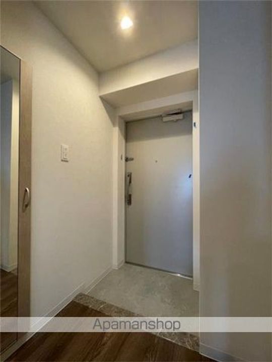 ROOTS BUNKYO OTOWAの玄関