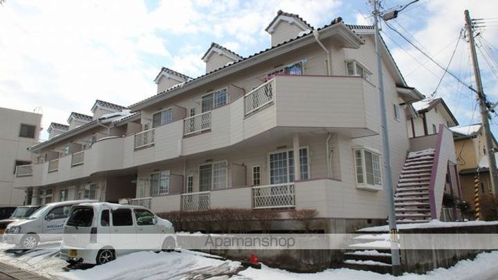 レジダンスラヴォーレ開成の外観