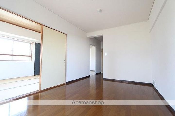 チェリータウン403の居間