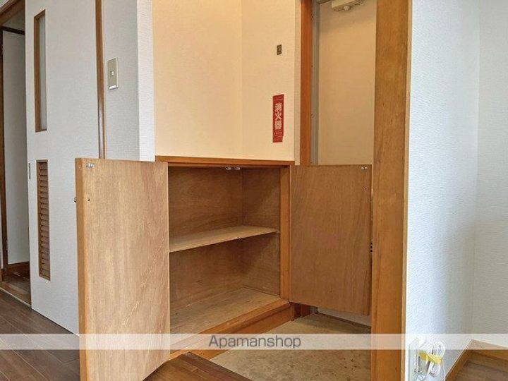 福島県郡山市安積町日出山1丁目の賃貸マンションの内装