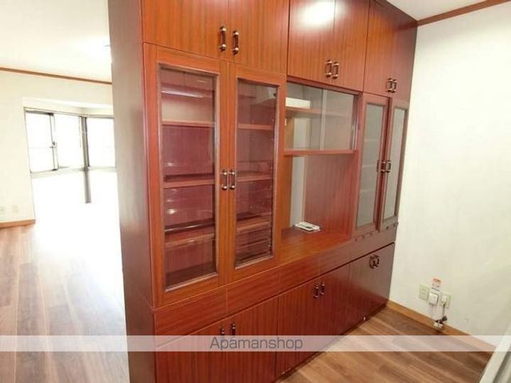 マンション元町の内装