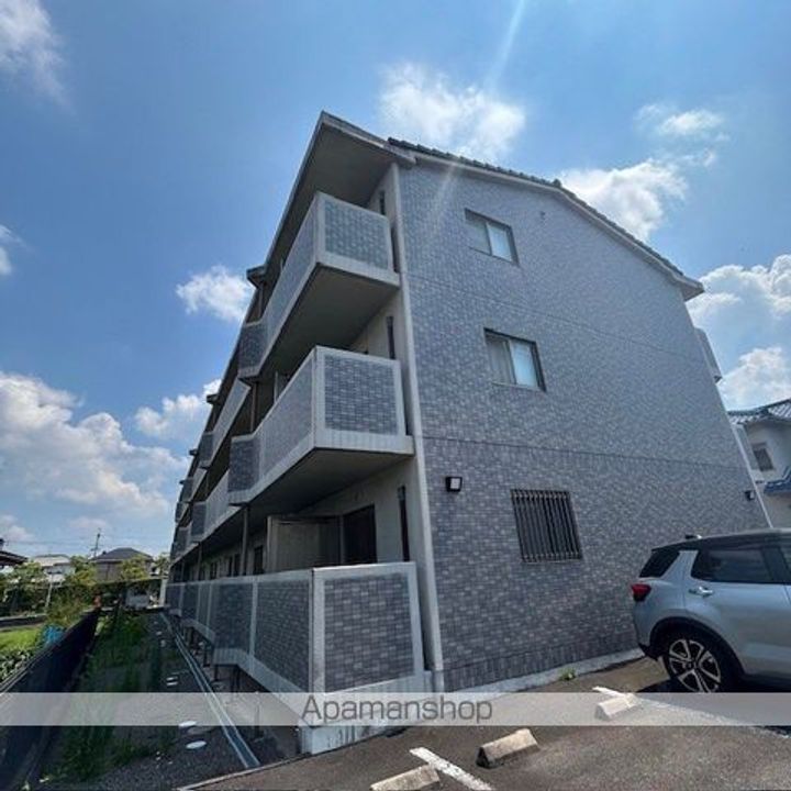 ブランコカメーリア101の外観