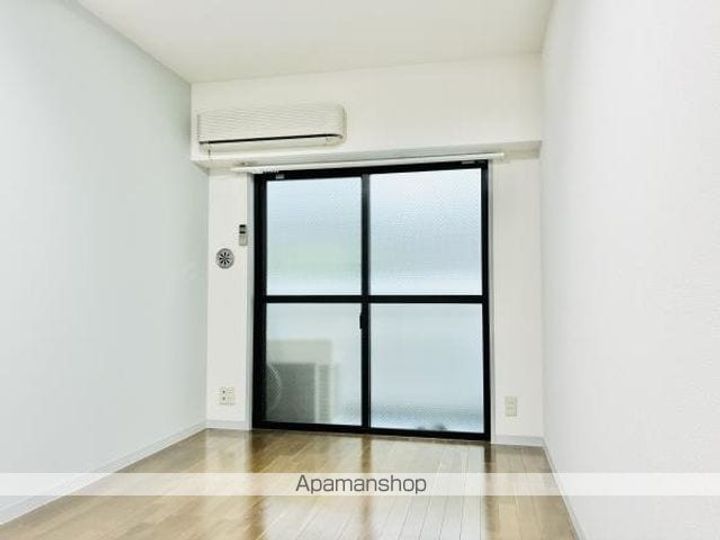 東京都世田谷区松原1丁目の賃貸マンションの内装