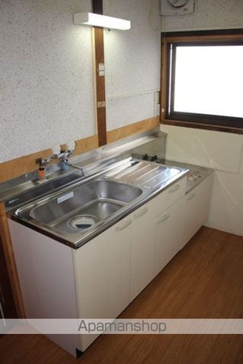 広島県尾道市栗原町の賃貸アパートのキッチン