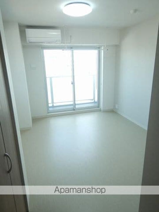 K−クレスト西新町の居間