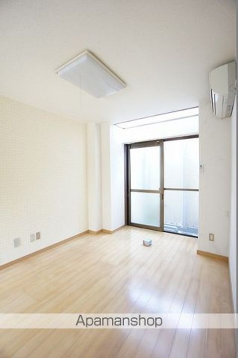 アトリエ春日館103の内装