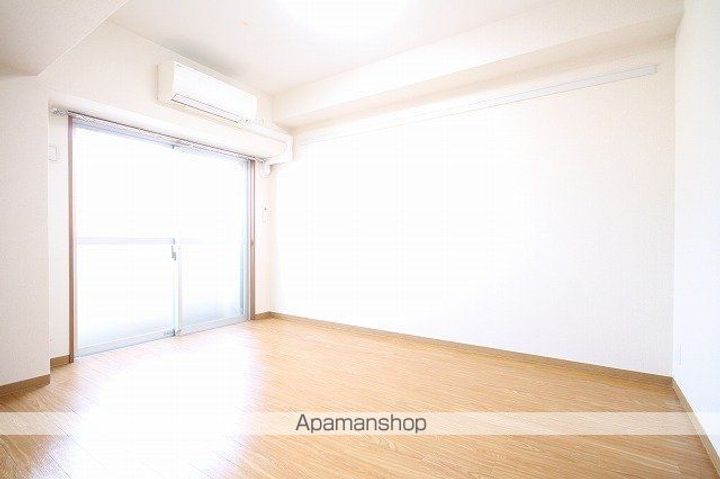 タウンライフ内山の居間