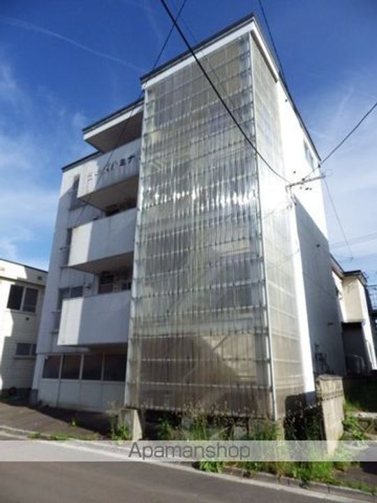 コーポルミナス302の外観