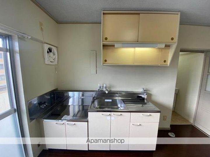 ヴィラナリー長尾 1号棟103のキッチン