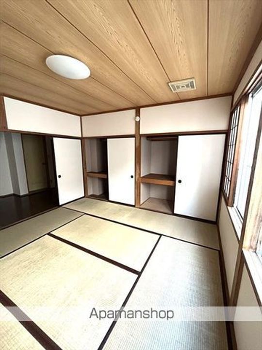 梅田7106の内装