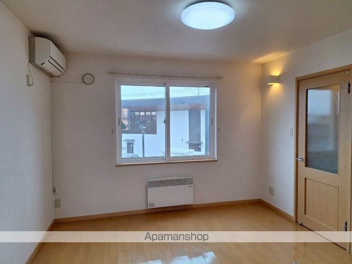 プードリエ サクラ2-Cの居間