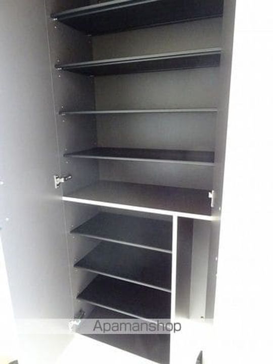 宮城県仙台市宮城野区東仙台4丁目の賃貸アパートの内装