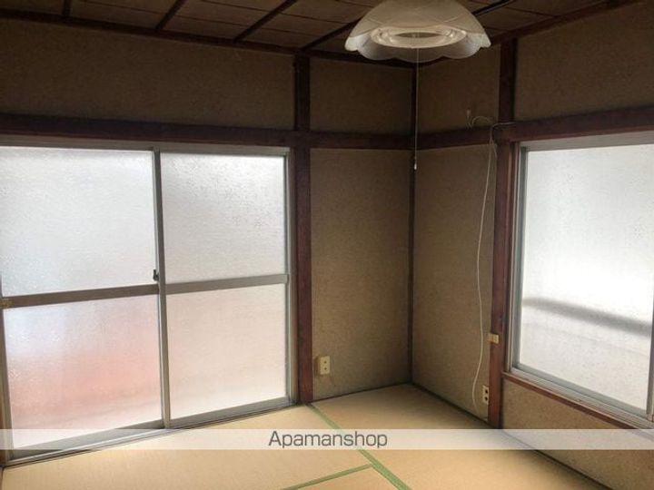 ケンコーハウスA-5の居間